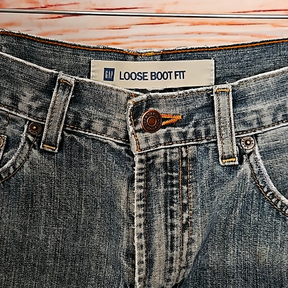 HANDMADE ☆ UPCYCLED "GAP" CLASSIC DENIM SKIRT WITH A FEMININE FLAIR! WAIST SZ 32 - Picture 4 of 9